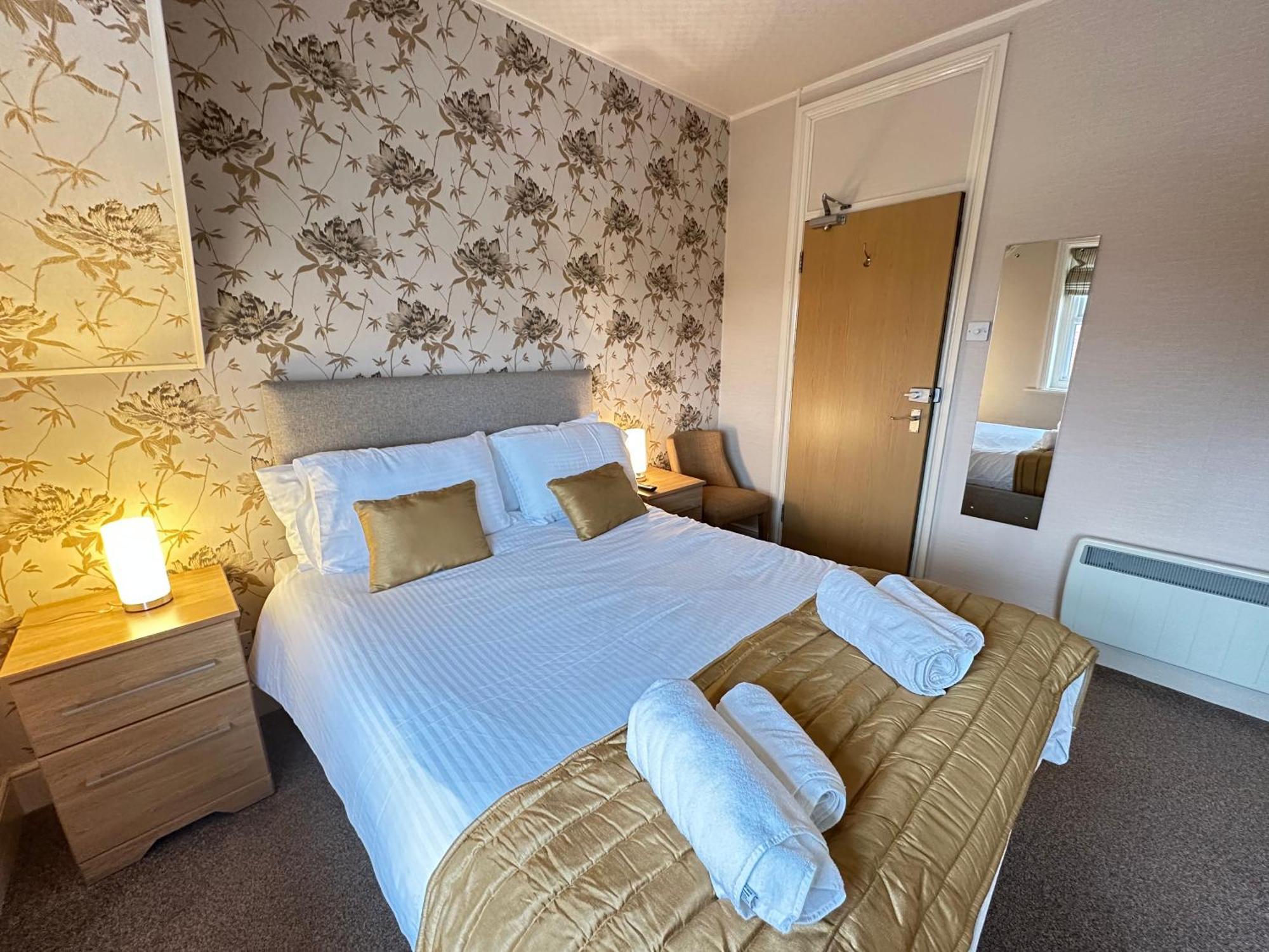 Devonia Express Hotel Eastbourne Ngoại thất bức ảnh