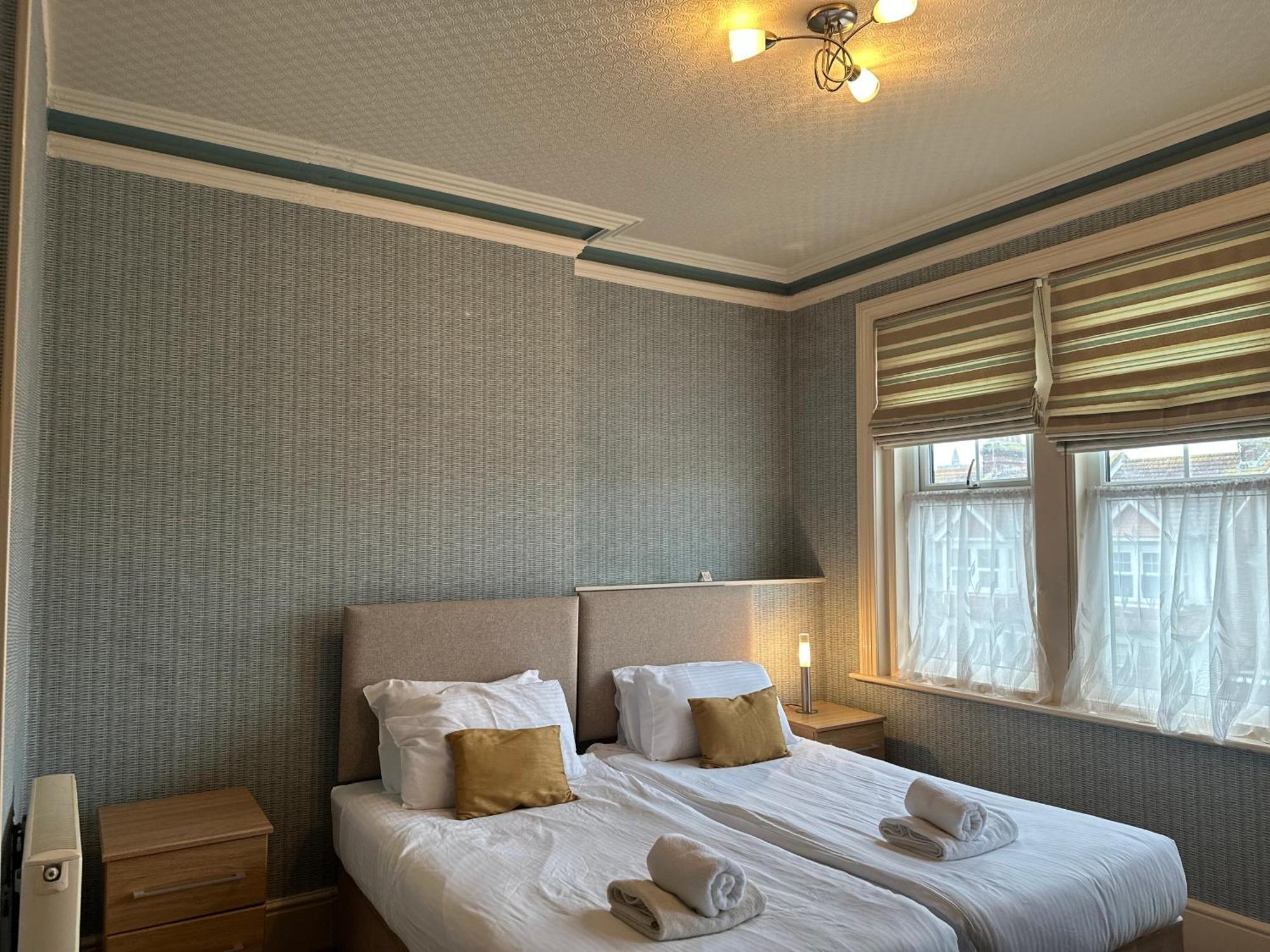 Devonia Express Hotel Eastbourne Phòng bức ảnh
